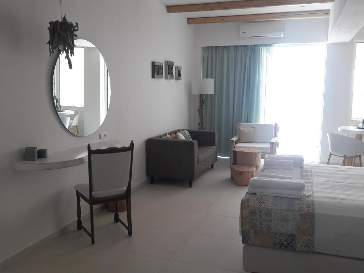 Notus Suites 普拉基亚斯 外观 照片