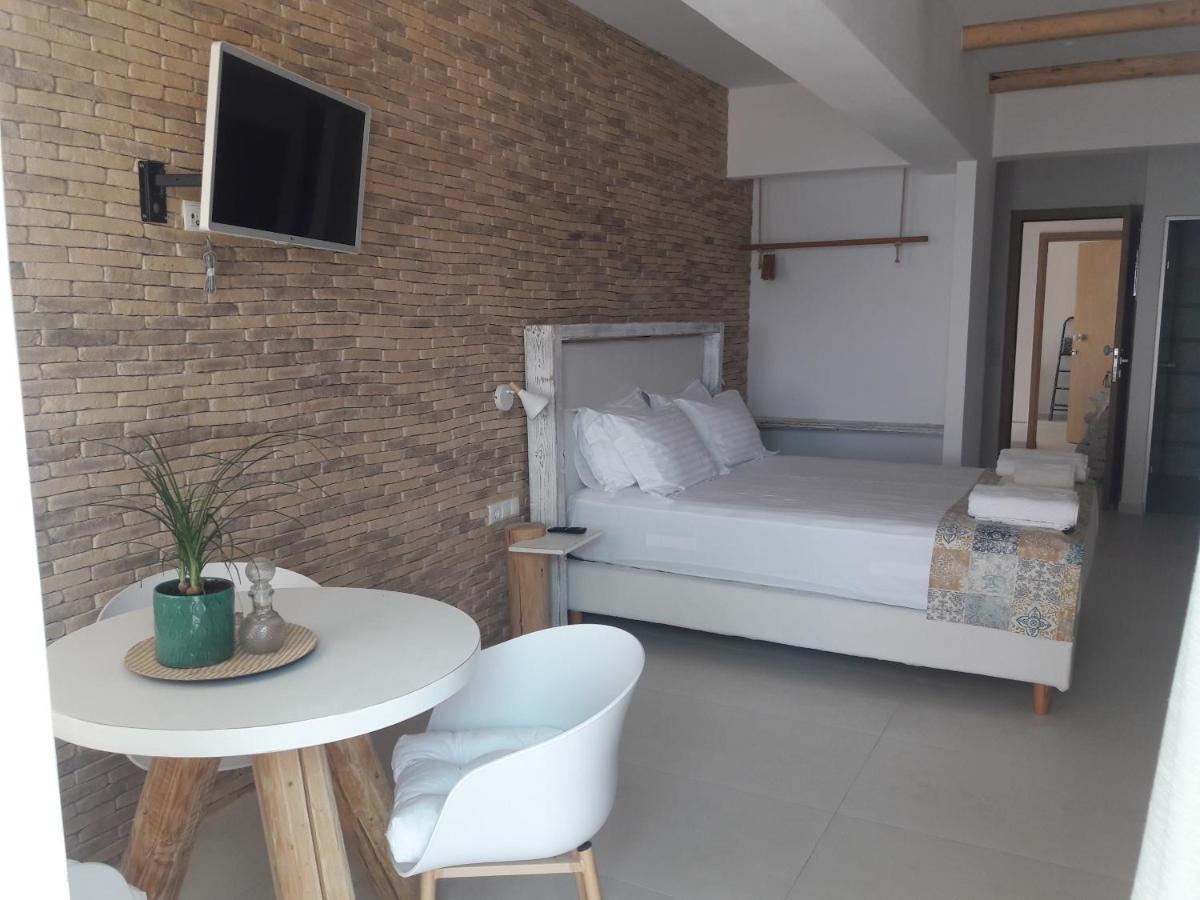 Notus Suites 普拉基亚斯 外观 照片