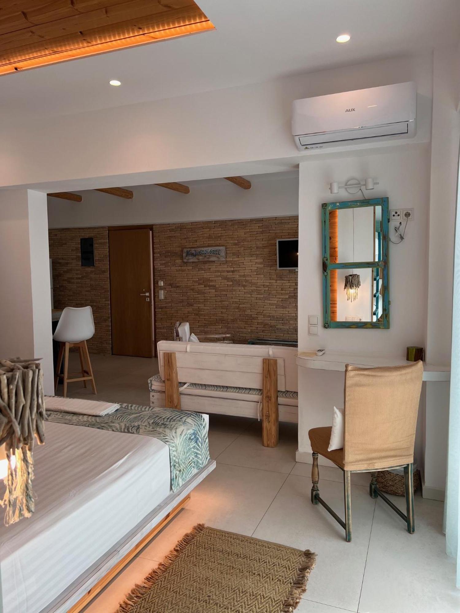 Notus Suites 普拉基亚斯 外观 照片